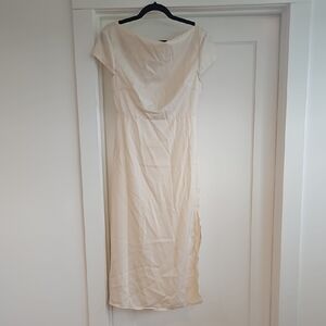 Elegant Cream Midi Dress